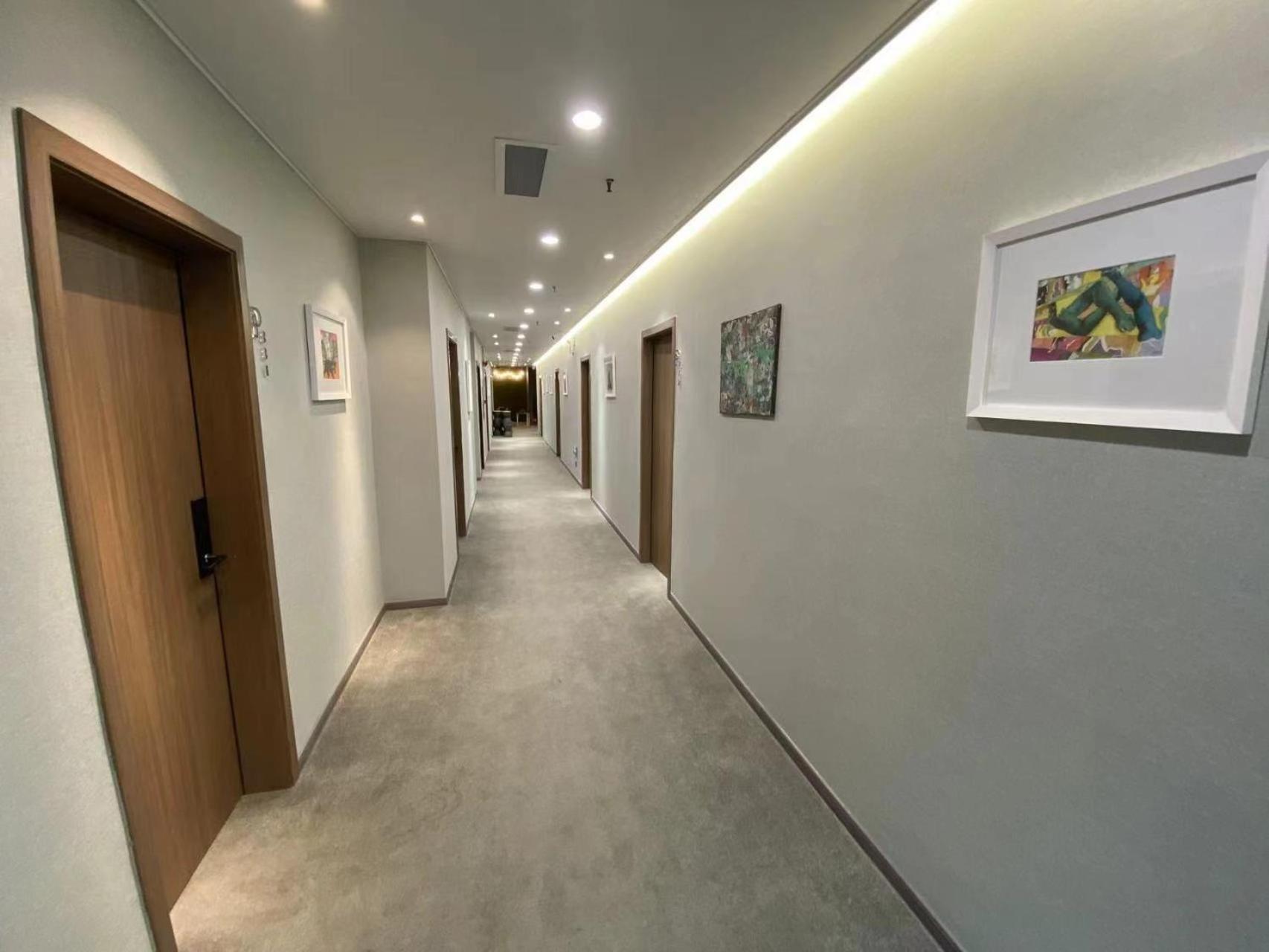 Puzzle Hotel Guangzhou Fenghuang New Village Subway Station ภายนอก รูปภาพ